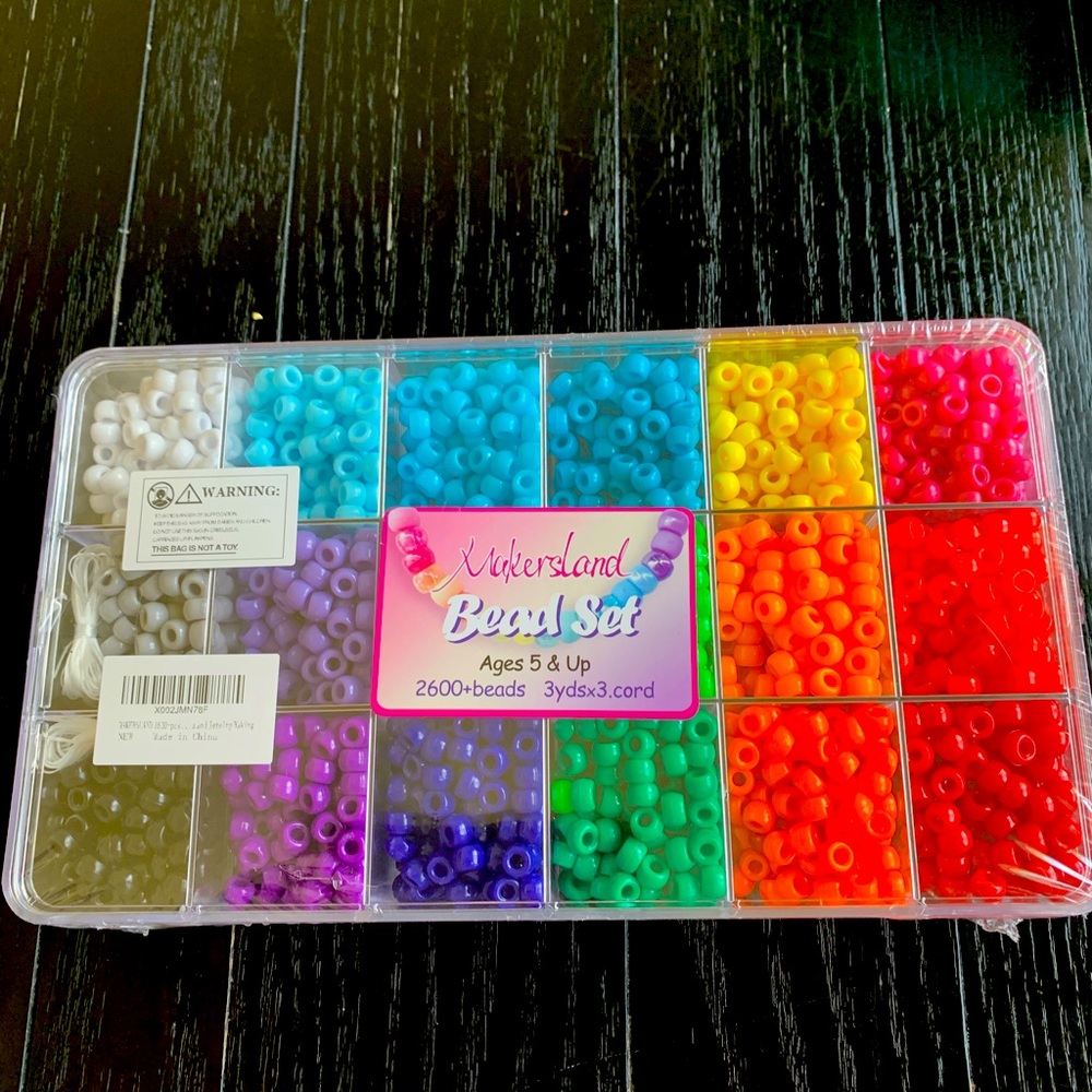 Makersland 2600 Bead set. Brand new in package.NEW***
